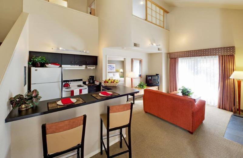 Hawthorn Suites By Wyndham Kent, Wa Extérieur photo