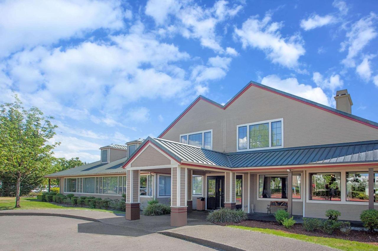 Hawthorn Suites By Wyndham Kent, Wa Extérieur photo