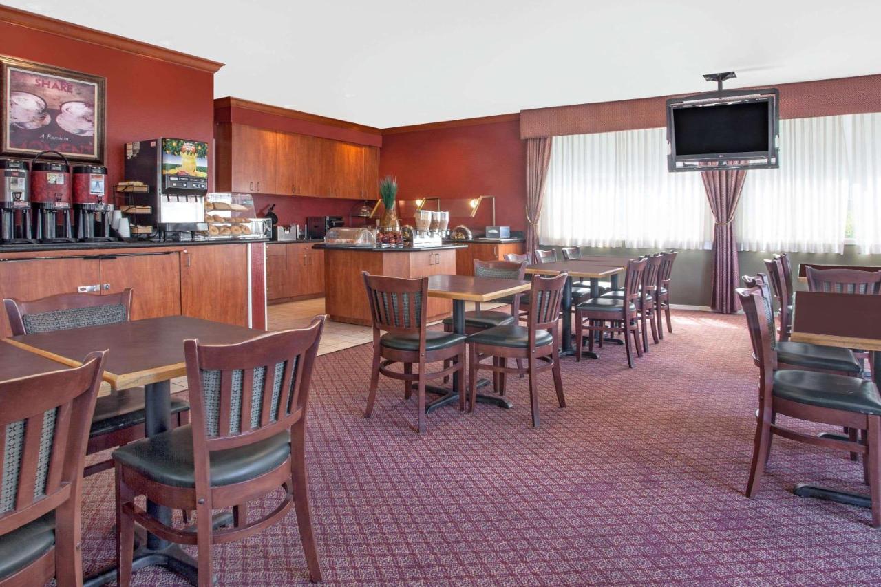 Hawthorn Suites By Wyndham Kent, Wa Extérieur photo